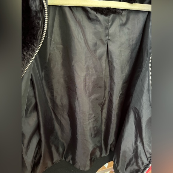 Louise Paris Red and Black Faux Fur Jacket Size Small - Picture 4 of 6